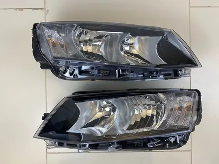 Фара Skoda Octavia за 1 000 тг. в Астана
