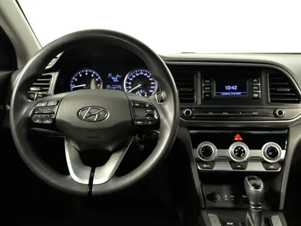 Hyundai Elantra 2019 года за 8 990 000 тг. в Шымкент – фото 13