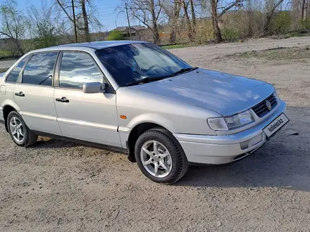 Volkswagen Passat 1996 года за 1 650 000 тг. в Усть-Каменогорск – фото 3