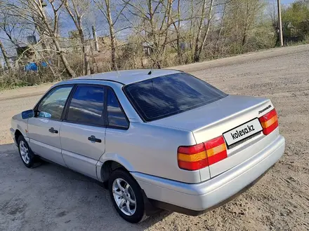 Volkswagen Passat 1996 года за 1 650 000 тг. в Усть-Каменогорск – фото 6