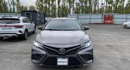 Toyota Camry 2018 года за 7 497 750 тг. в Алматы