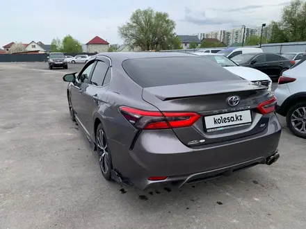 Toyota Camry 2018 года за 7 497 750 тг. в Алматы – фото 6