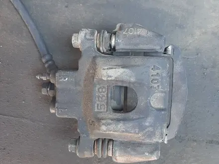 Задний супорт на Toyota Highlander за 20 000 тг. в Алматы