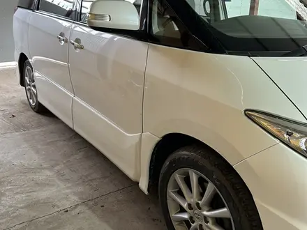 Toyota Estima 2010 года за 5 450 000 тг. в Уральск – фото 2