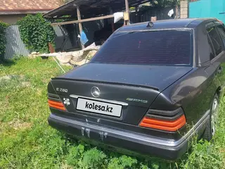 Mercedes-Benz E 280