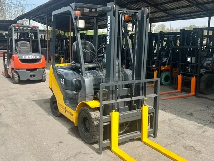 Komatsu  Бензиновый вилочный погрузчик с Японии! 1.5т 2014 года за 5 500 000 тг. в Алматы