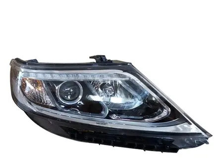 Kia Sorento 2012-2014 год рестайлинг фара за 10 000 тг. в Алматы
