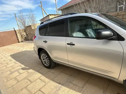 Toyota RAV4 2010 года за 8 000 000 тг. в Жанаозен – фото 5