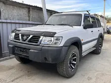 Nissan Patrol, 1999