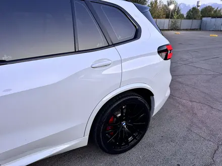 BMW X5 2019 года за 33 000 000 тг. в Алматы – фото 26