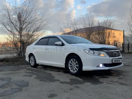 Toyota Camry 2013 года за 7 200 000 тг. в Актобе – фото 5