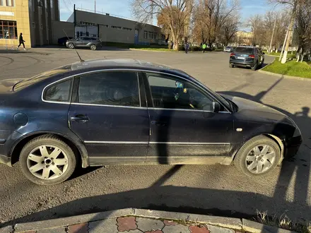 Volkswagen Passat 2003 года за 2 200 000 тг. в Шымкент – фото 6