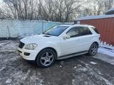 Mercedes-Benz ML 500 2006 годаfor7 000 000 тг. в Астана – фото 3