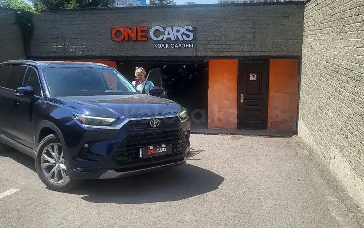 Toyota Highlander 2024 года за 34 000 000 тг. в Астана