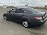 Toyota Camry 2010 годаүшін4 900 000 тг. в Жанаозен – фото 2