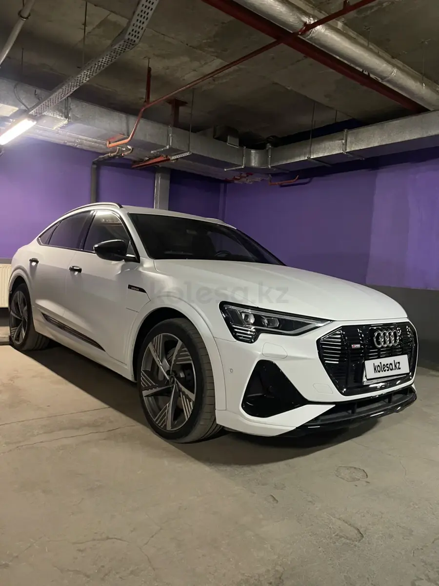 Audi e-tron-sportback, 2021