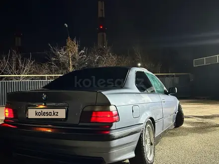 BMW 320 1992 года за 1 850 000 тг. в Алматы – фото 2