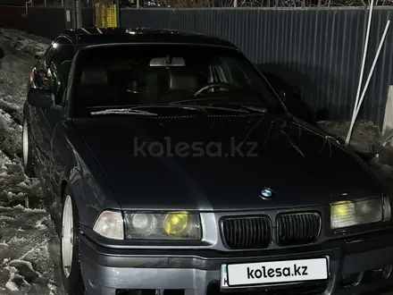 BMW 320 1992 года за 1 850 000 тг. в Алматы – фото 9