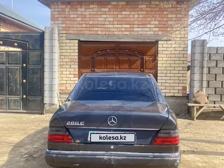 Mercedes-Benz E 260 1991 года за 1 400 000 тг. в Кызылорда – фото 2