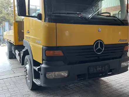 Mercedes-Benz  1223 2003 года за 17 500 000 тг. в Алматы – фото 4