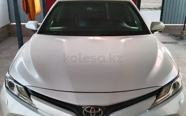 Toyota Camry 2018 года за 14 000 000 тг. в Шымкент