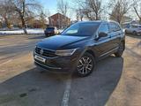 Volkswagen Tiguan 2021 годаүшін13 300 000 тг. в Астана – фото 3