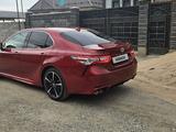 Toyota Camry 2020 годаfor13 700 000 тг. в Алматы – фото 2