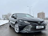 Toyota Camry 2019 года за 13 300 000 тг. в Астана