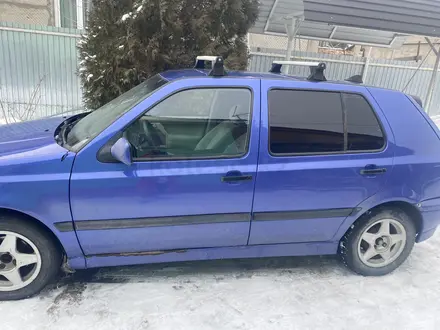 Volkswagen Golf 1996 года за 1 800 000 тг. в Алматы – фото 2