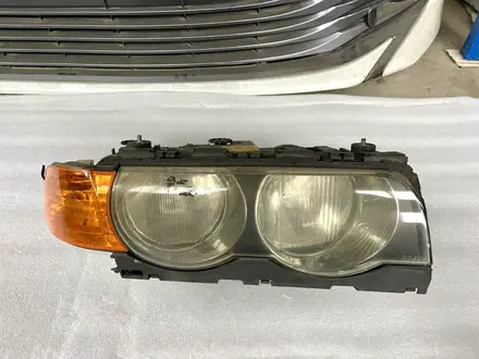 Передняя фара Рестайлинг (правая) BMW E38 БМВ Е38 за 80 000 тг. в Шымкент