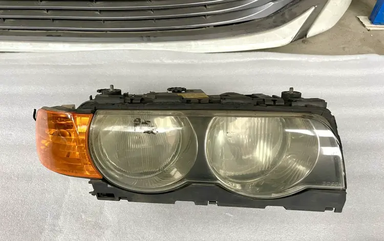 Передняя фара Рестайлинг (правая) BMW E38 БМВ Е38 за 80 000 тг. в Шымкент