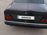 Mercedes-Benz E 200 1990 года за 1 900 000 тг. в Темиртау – фото 2