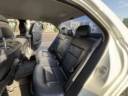 Mercedes-Benz E 200 2012 года за 7 400 000 тг. в Алматы – фото 13