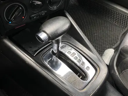 Volkswagen Golf 2001 года за 2 600 000 тг. в Караганда – фото 21