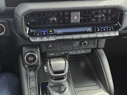 Toyota Land Cruiser Prado 2024 года за 41 500 000 тг. в Уральск – фото 12
