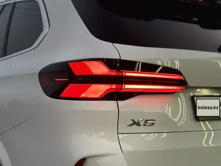 BMW X5 2019 года за 28 500 000 тг. в Алматы – фото 14