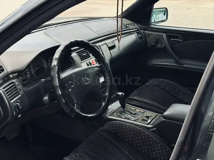 Mercedes-Benz E 280 1998 года за 2 800 000 тг. в Тараз – фото 7