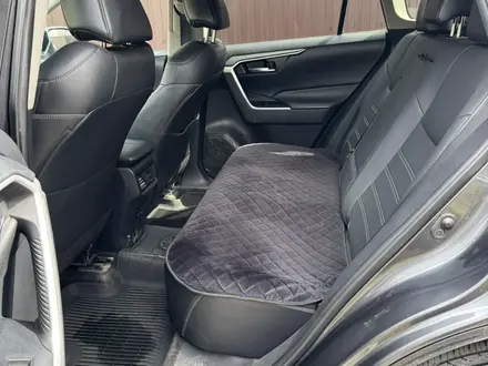 Toyota RAV4 2021 года за 15 000 000 тг. в Актобе – фото 4