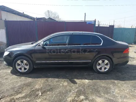 Skoda Superb 2013 года за 4 800 000 тг. в Семей – фото 6