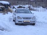 Mercedes-Benz C 180 2001 годаүшін1 500 000 тг. в Усть-Каменогорск – фото 3