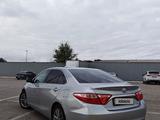 Toyota Camry 2015 года за 8 000 000 тг. в Актобе – фото 3