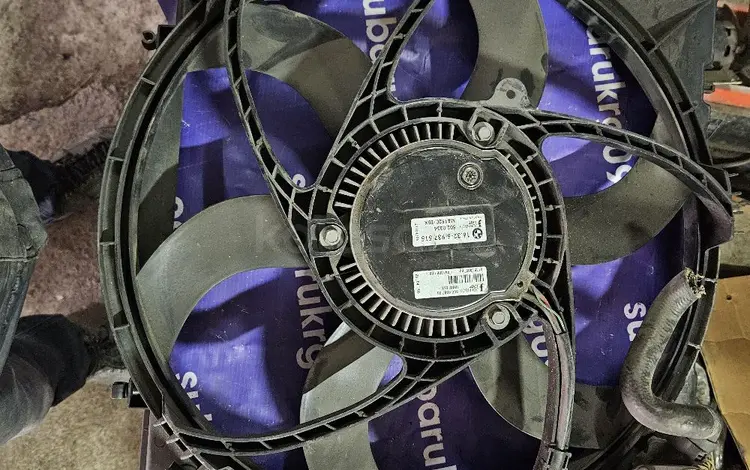 Диффузор, вентилятор e90 bmw за 45 000 тг. в Караганда