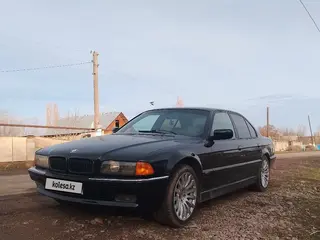 BMW 728