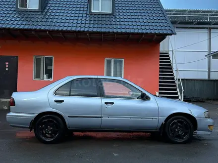 Nissan Sunny 1997 года за 900 000 тг. в Алматы – фото 3