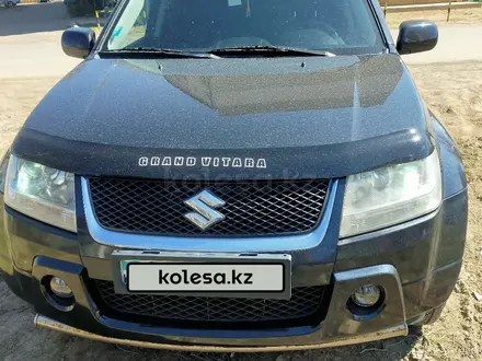 Suzuki Grand Vitara 2006 года за 4 500 000 тг. в Уральск – фото 2