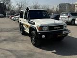 Toyota Land Cruiser 2022 года за 25 450 000 тг. в Алматы – фото 2