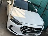 Hyundai Elantra 2018 годаfor7 000 000 тг. в Алматы – фото 3