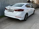Hyundai Elantra 2018 годаfor7 000 000 тг. в Алматы – фото 5