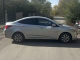 Hyundai Solaris 2016 года за 5 200 000 тг. в Караганда – фото 3