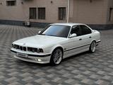 BMW 528 1992 года за 4 500 000 тг. в Шымкент – фото 3